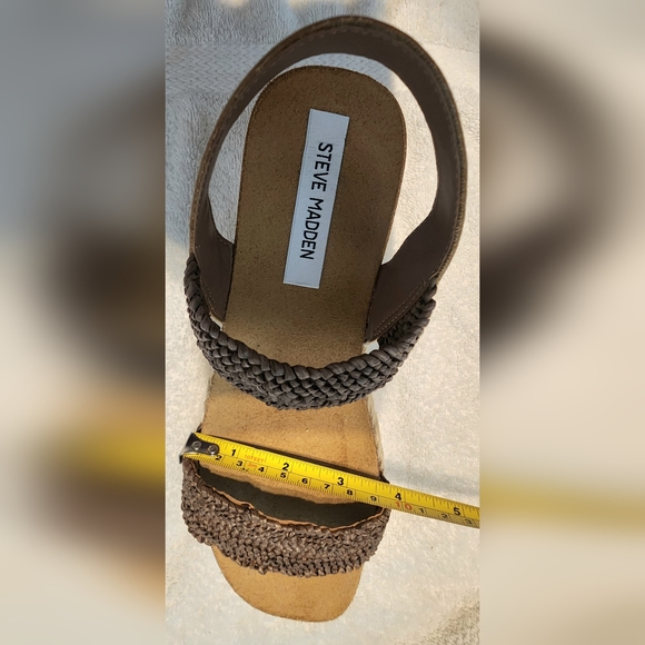 **NEW**STEVE MADDEN SIZE 9 SEE PICS FOR MEASUREMENTS - Picture 10 of 11